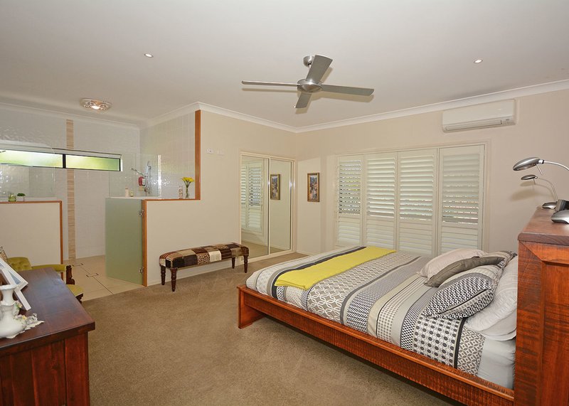 Photo - 16 Amstal Avenue, Wondunna QLD 4655 - Image 4