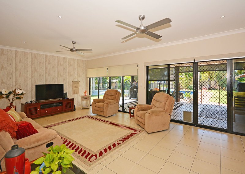 Photo - 16 Amstal Avenue, Wondunna QLD 4655 - Image 21