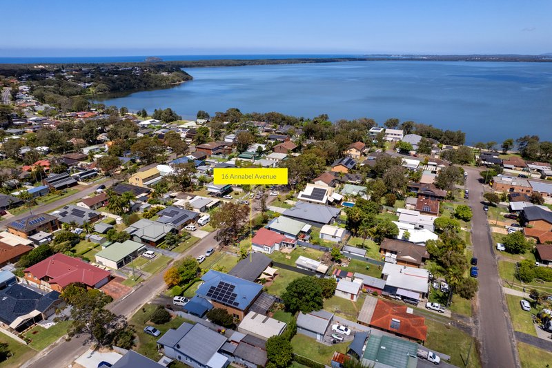 Photo - 16 Annabel Avenue, Lake Munmorah NSW 2259 - Image 12