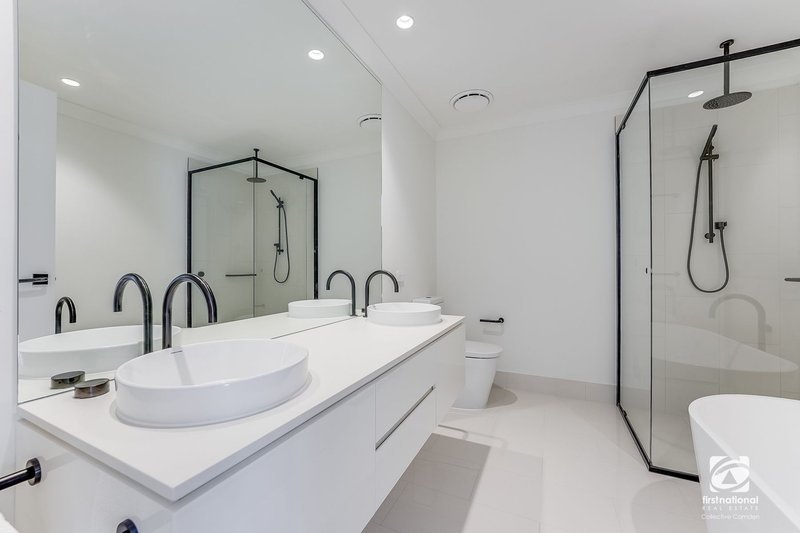 Photo - 16 Annanvale Circuit, Mount Annan NSW 2567 - Image 9