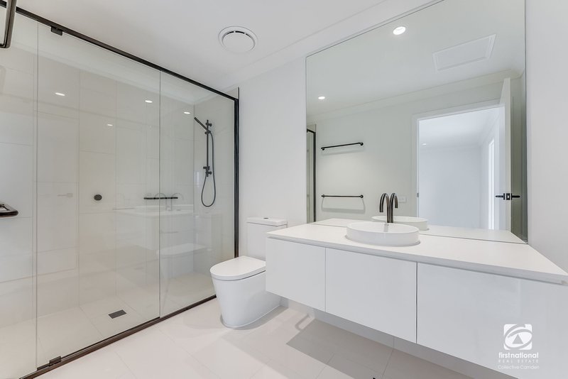 Photo - 16 Annanvale Circuit, Mount Annan NSW 2567 - Image 14