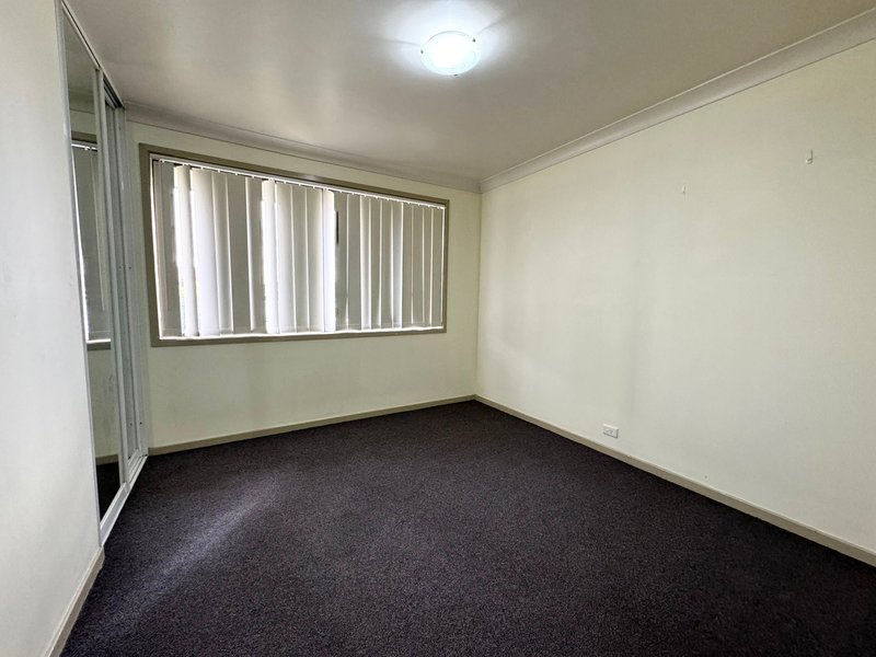 Photo - 16 Aplin Road, Bonnyrigg Heights NSW 2177 - Image 5