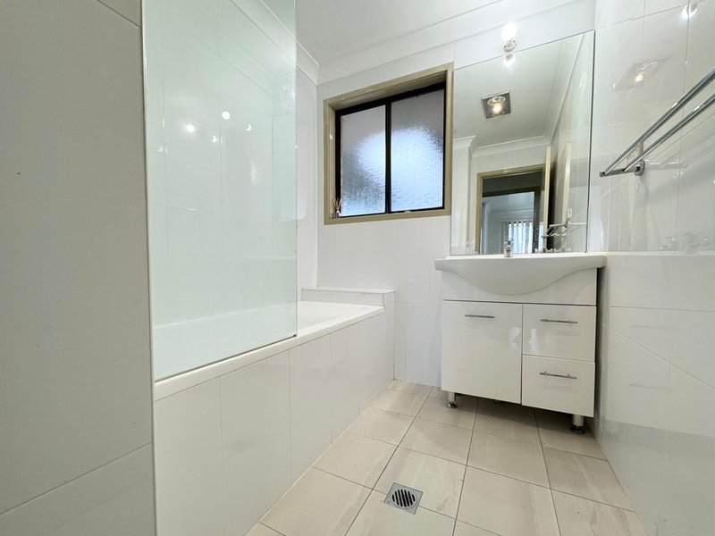 Photo - 16 Aplin Road, Bonnyrigg Heights NSW 2177 - Image 6