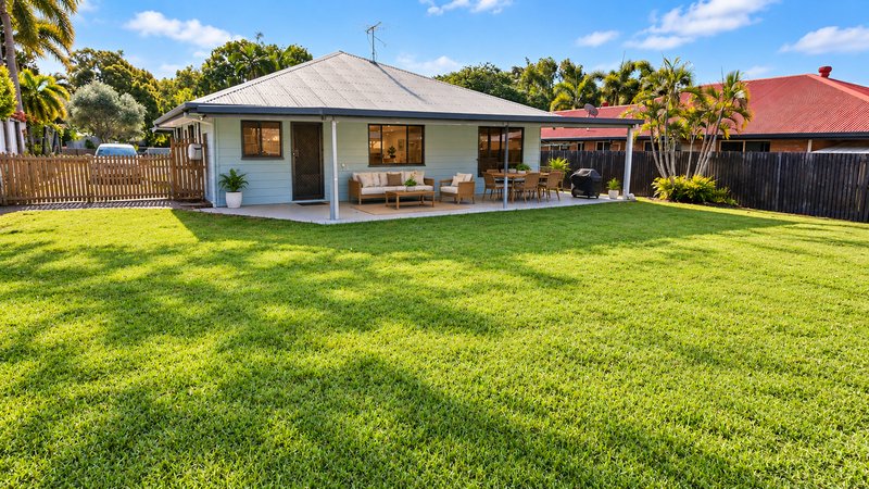 Photo - 16 Apsley Way, Andergrove QLD 4740 - Image 12