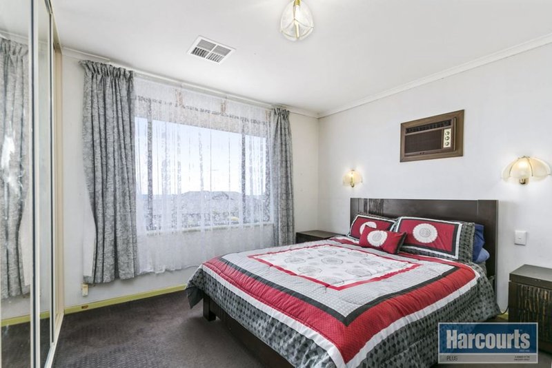 Photo - 16 Arafura Court, Hallett Cove SA 5158 - Image 6