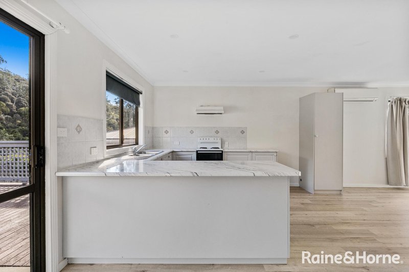 Photo - 16 Arunta Crescent, Chigwell TAS 7011 - Image 9