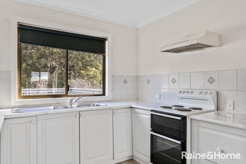 Photo - 16 Arunta Crescent, Chigwell TAS 7011 - Image 11