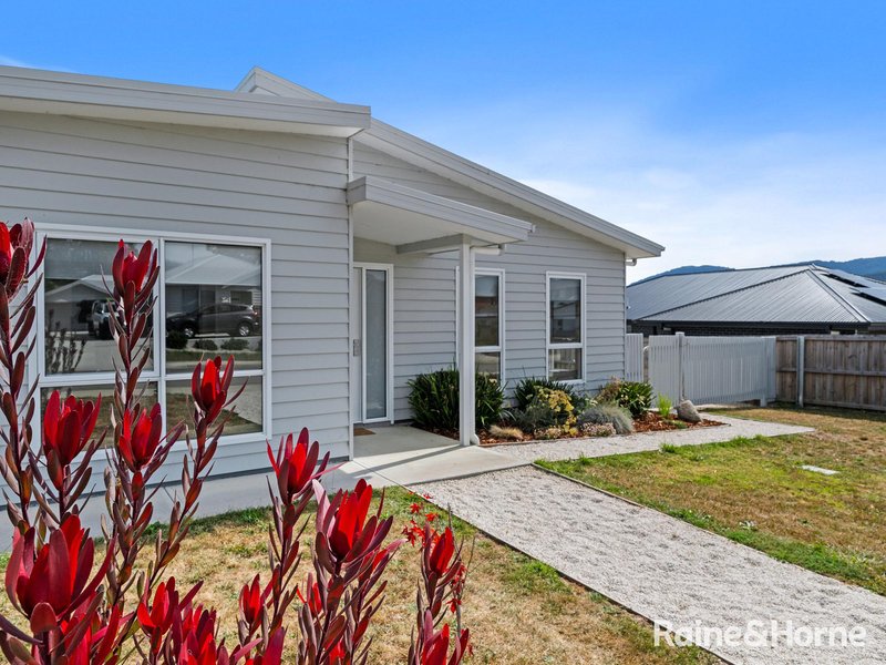 Photo - 16 Ashy Way, Huonville TAS 7109 - Image 7