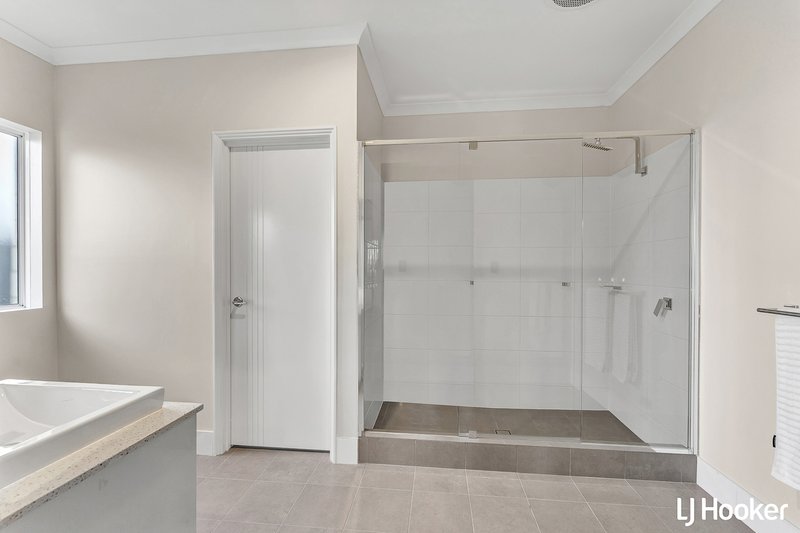 Photo - 16 Atmosphere Loop, Southern River WA 6110 - Image 7