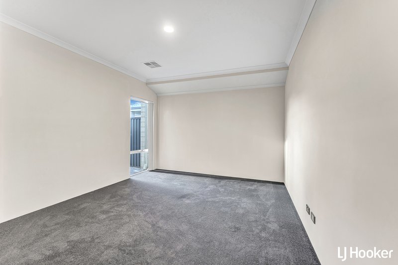 Photo - 16 Atmosphere Loop, Southern River WA 6110 - Image 10