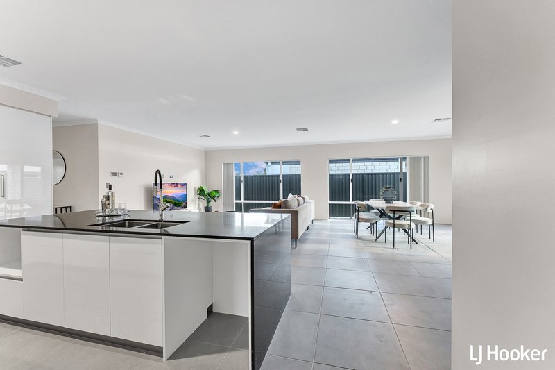 Photo - 16 Atmosphere Loop, Southern River WA 6110 - Image 15