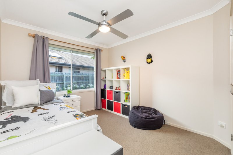 Photo - 16 Avalon Place, Upper Kedron QLD 4055 - Image 13