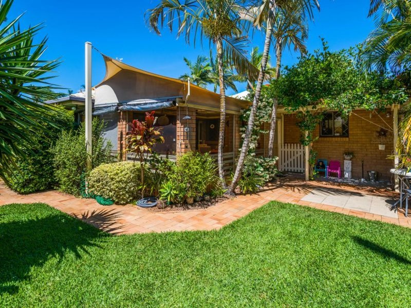 Photo - 16 Ballard Place, Coombabah QLD 4216 - Image 4