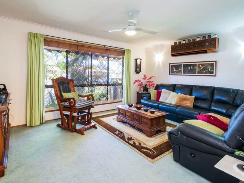 Photo - 16 Ballard Place, Coombabah QLD 4216 - Image 5