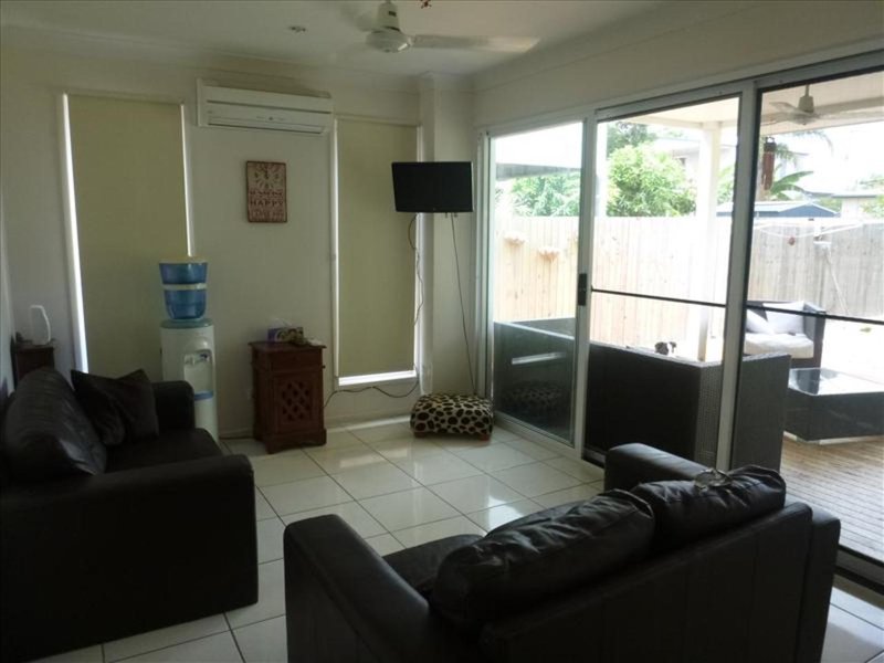 Photo - 16 Balmoral Place, Deception Bay QLD 4508 - Image 4