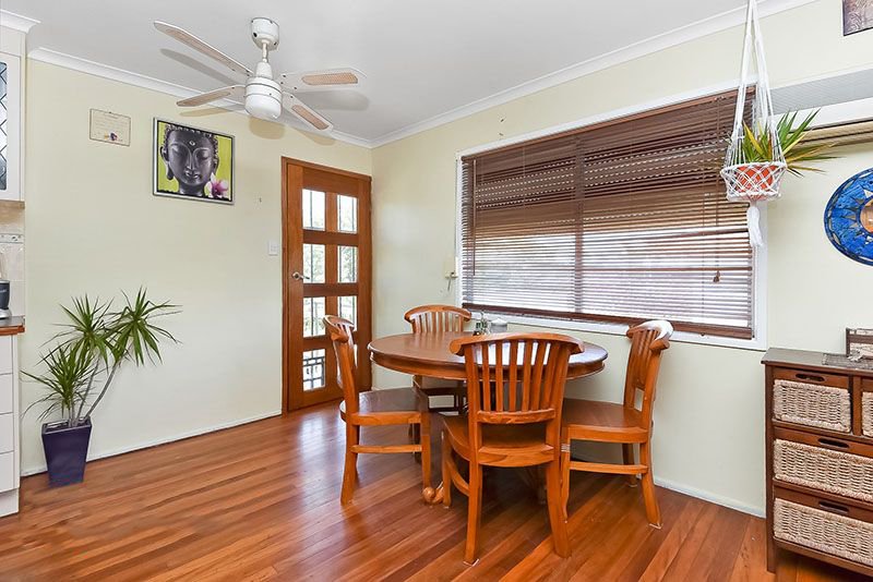 Photo - 16 Balsa Street, Crestmead QLD 4132 - Image 4