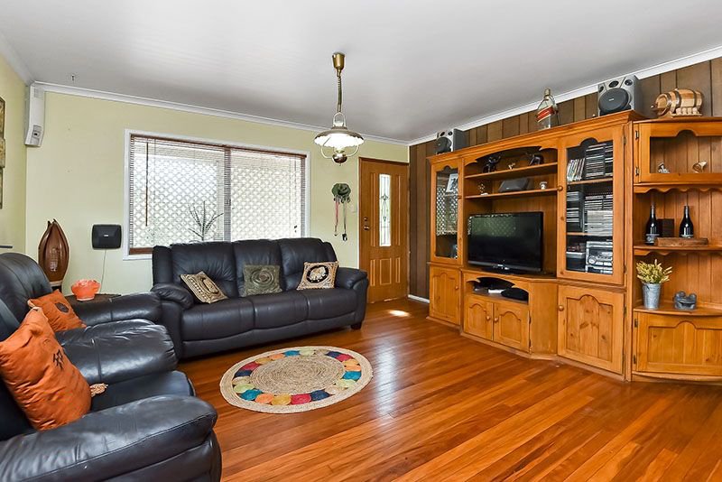 Photo - 16 Balsa Street, Crestmead QLD 4132 - Image 5