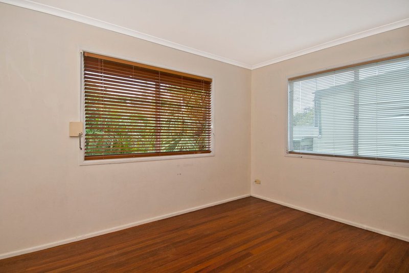 Photo - 16 Balsa Street, Crestmead QLD 4132 - Image 8