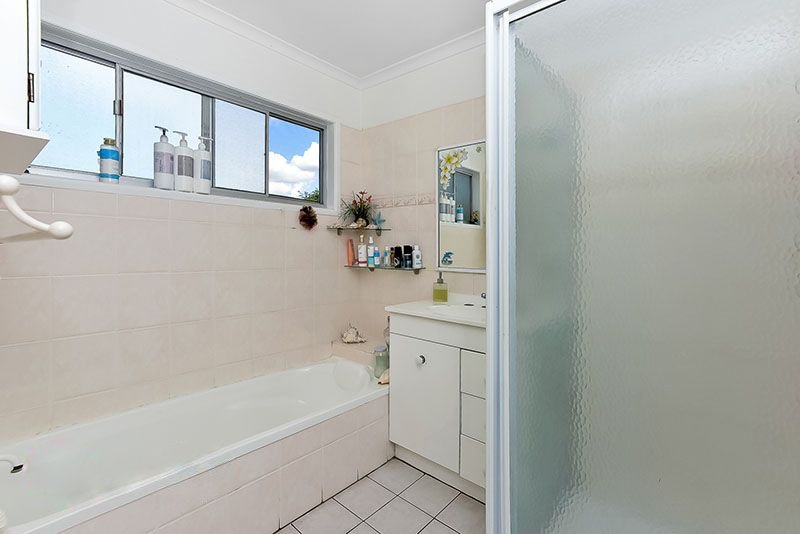 Photo - 16 Balsa Street, Crestmead QLD 4132 - Image 14