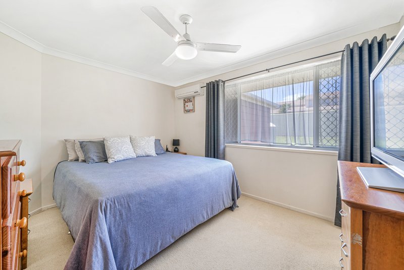 Photo - 16 Banksia Street, Strathpine QLD 4500 - Image 8