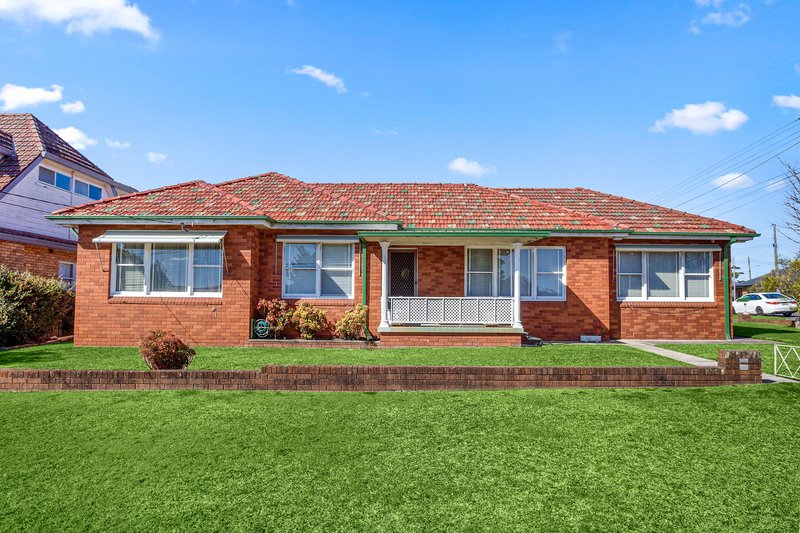 Photo - 16 Baringa Road, Mortdale NSW 2223 - Image 3