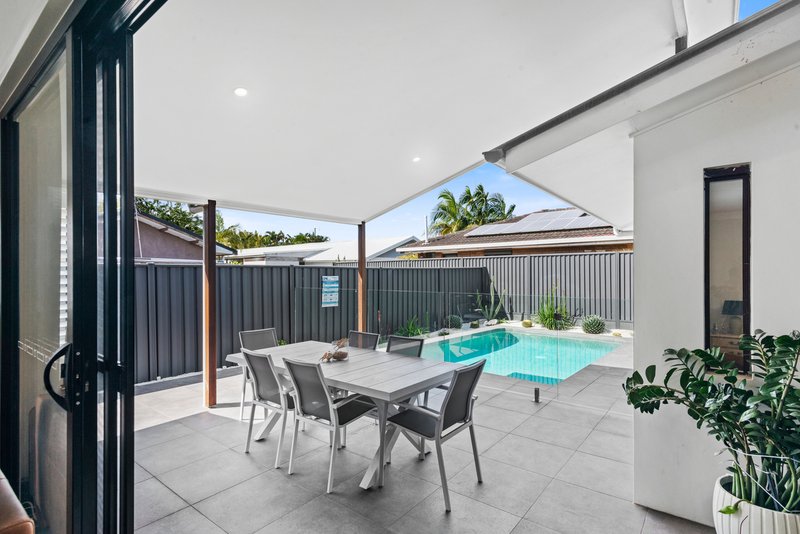 Photo - 16 Barklya Place, Palm Beach QLD 4221 - Image 17