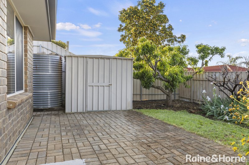 Photo - 16 Barnes Crescent, Woodcroft SA 5162 - Image 27