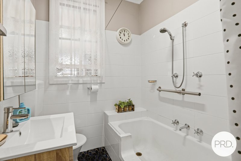 Photo - 16 Barnes Street, Berkeley NSW 2506 - Image 8