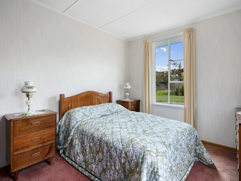 Photo - 16 Barossa Road, Glenorchy TAS 7010 - Image 12