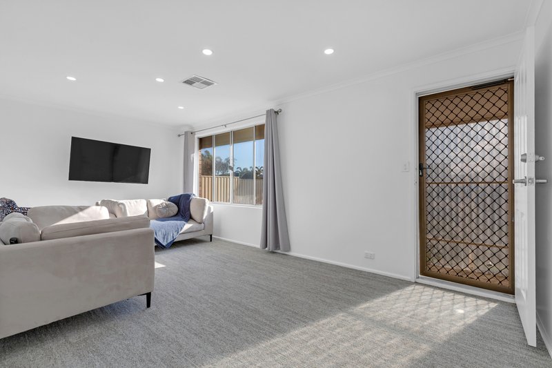 Photo - 16 Barton Crescent, Burton SA 5110 - Image 4