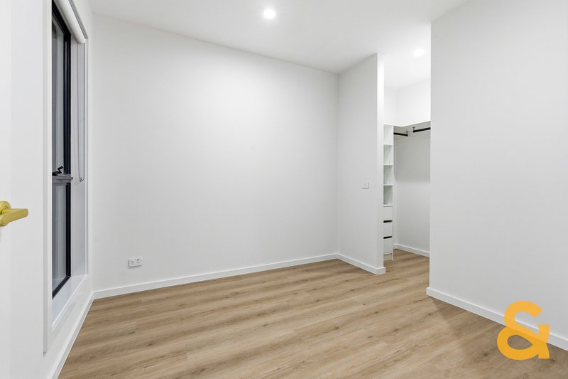 Photo - 16 Basalt Street, Donnybrook VIC 3064 - Image 7