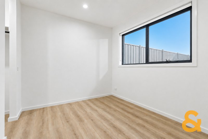 Photo - 16 Basalt Street, Donnybrook VIC 3064 - Image 11