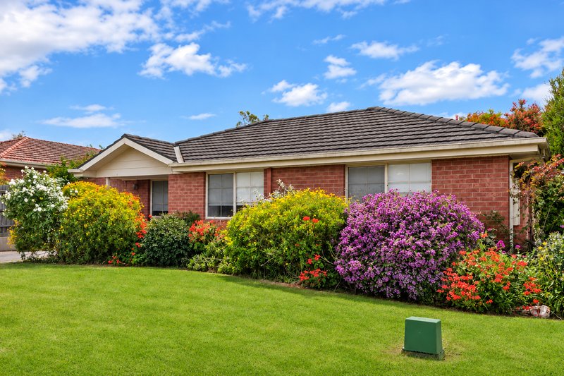 Photo - 1/6 Basin Rise, Highton VIC 3216 - Image 1