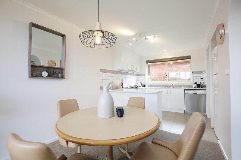 Photo - 1/6 Basin Rise, Highton VIC 3216 - Image 5