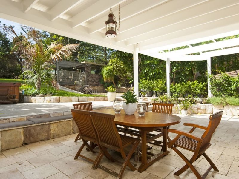 Photo - 16 Bassett Street, Mona Vale NSW 2103 - Image 2