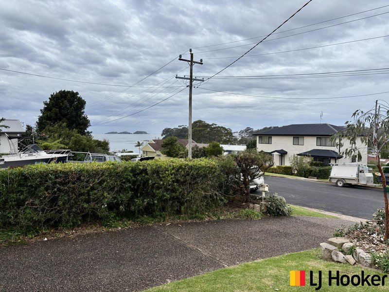 Photo - 16 Batehaven Road, Batehaven NSW 2536 - Image 3