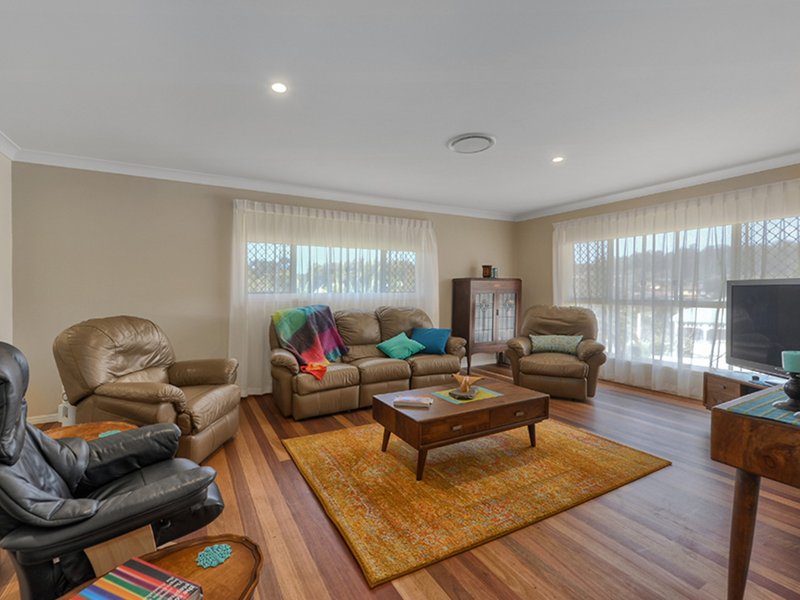 Photo - 16 Bauple Street, Albany Creek QLD 4035 - Image 3