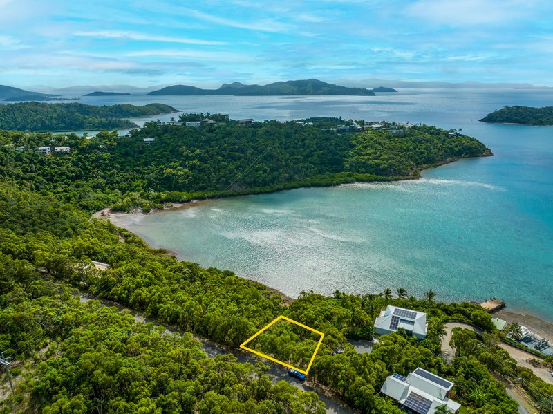 16 Bay Terrace, Shute Harbour QLD 4802