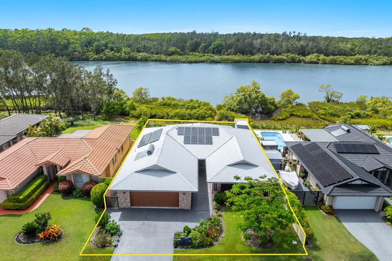 16 Bayview Drive, Yamba NSW 2464