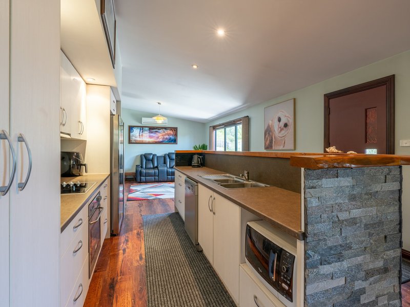 Photo - 16 Bayvista Rise, St Helens TAS 7216 - Image 3