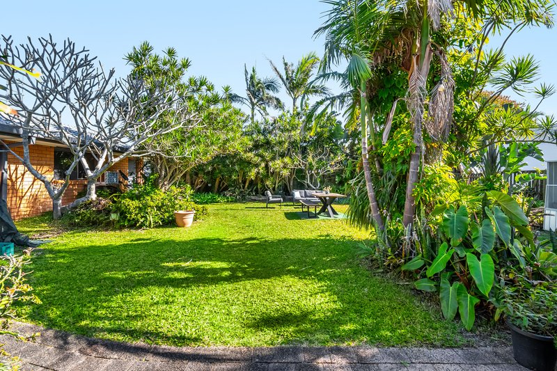 Photo - 16 Beachside Drive, Suffolk Park NSW 2481 - Image 9