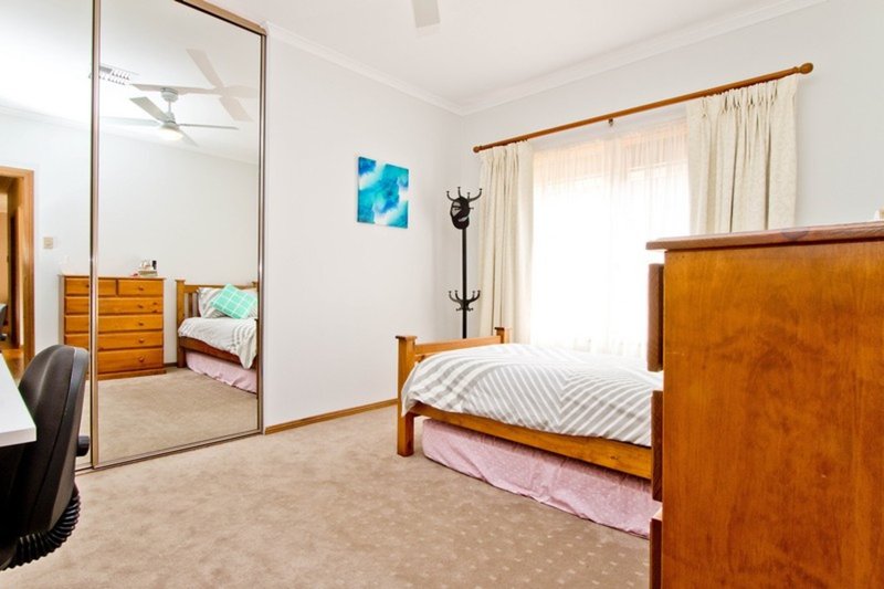 Photo - 16 Beatty Street, Flinders Park SA 5025 - Image 9