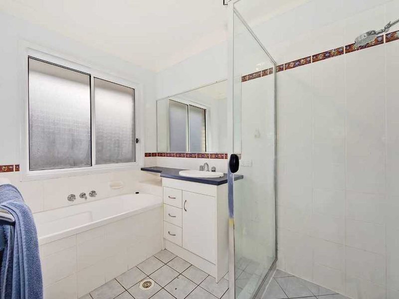 Photo - 16 Bedroff Street, Upper Coomera QLD 4209 - Image 11