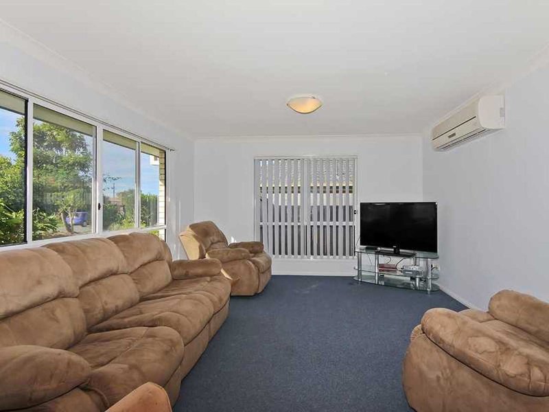 Photo - 16 Bedroff Street, Upper Coomera QLD 4209 - Image 2