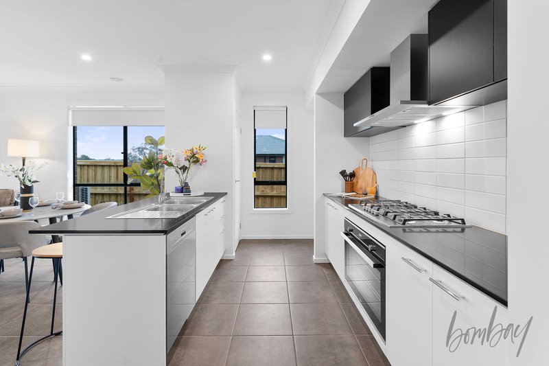 Photo - 16 Beewar Street, Mickleham VIC 3064 - Image 2