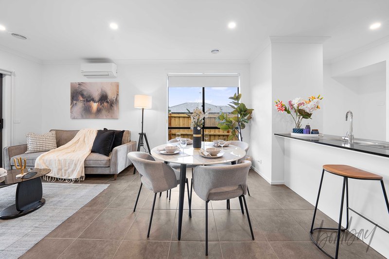 Photo - 16 Beewar Street, Mickleham VIC 3064 - Image 6