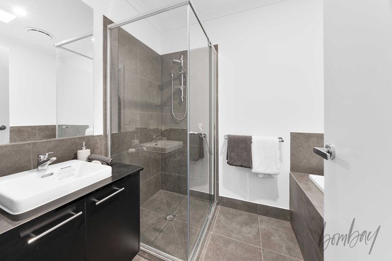 Photo - 16 Beewar Street, Mickleham VIC 3064 - Image 13