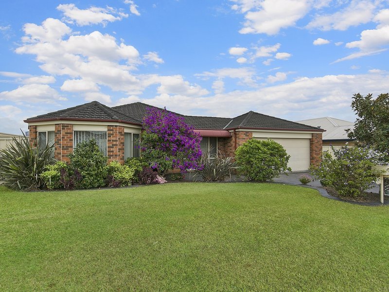 16 Bell Brae Avenue, Gwandalan NSW 2259