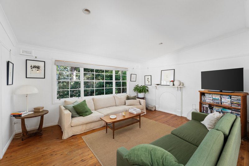 Photo - 16 Bellevue Crescent, North Avoca NSW 2260 - Image 6