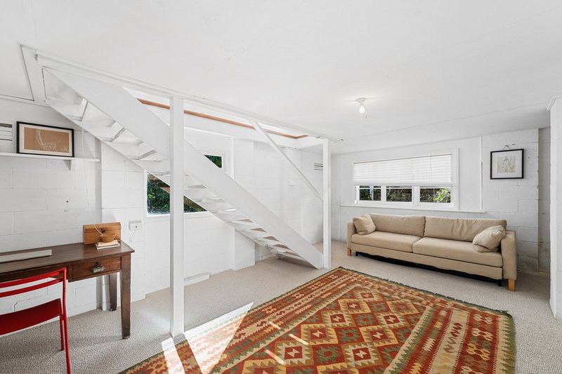 Photo - 16 Bellevue Crescent, North Avoca NSW 2260 - Image 9
